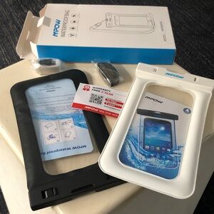 MPOW (UNISEX) 2 (black & white) Waterproof Bags